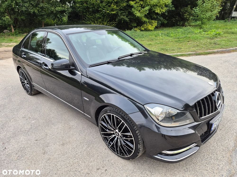 Mercedes-Benz Klasa C 180 BlueEFFICIENCY Avantgarde - 4