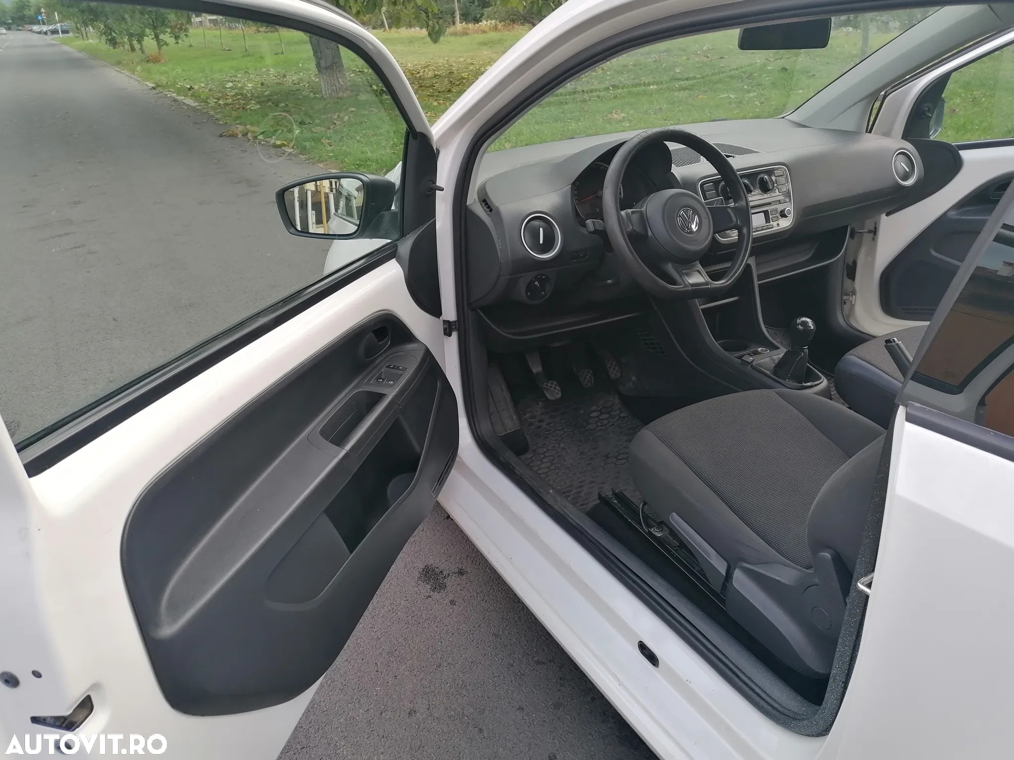 Volkswagen up! 1.0 White - 18