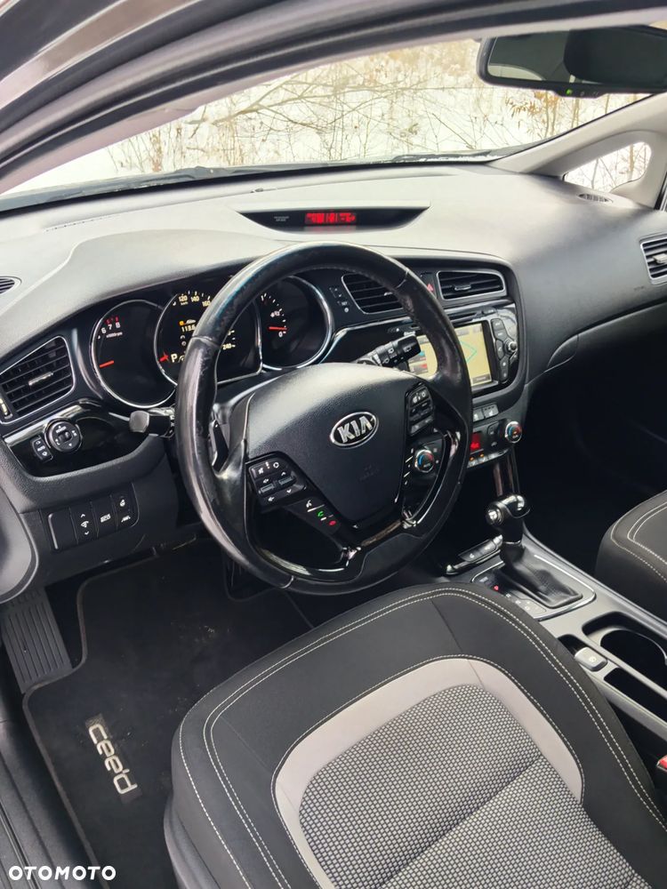 Kia Ceed 1.6 GDI DCT Spirit - 14