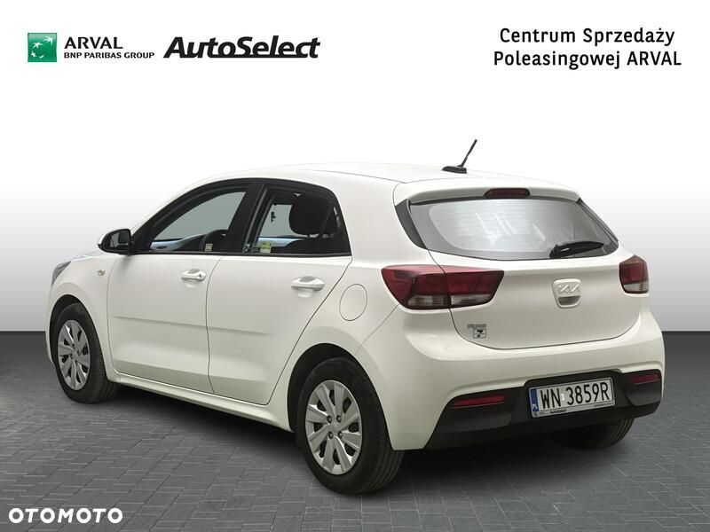 Kia Rio - 3