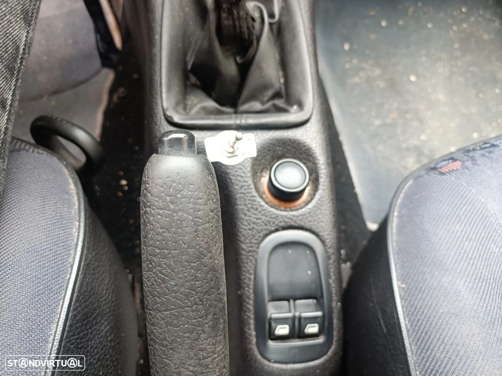 Peugeot 206 1.1 XT - 12
