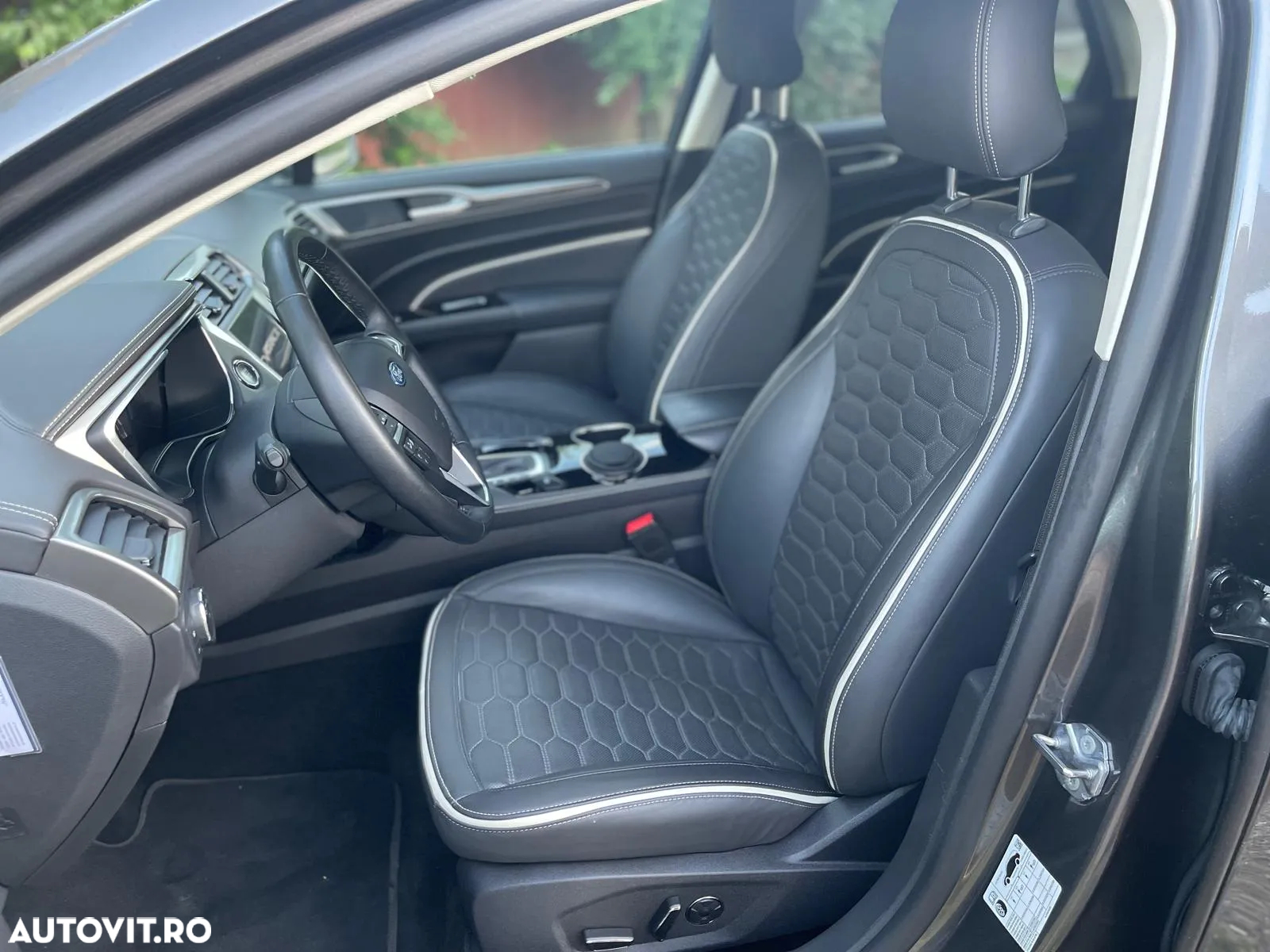 Ford Mondeo 2.0 HEV Vignale - 7