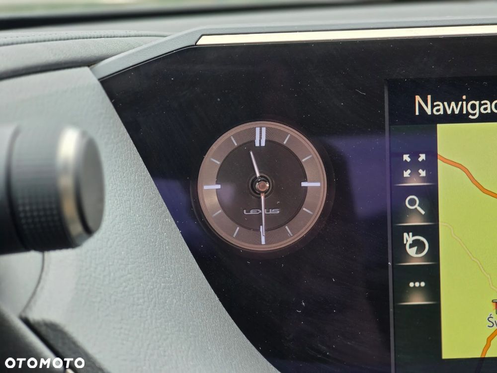 Lexus ES 300h Business Edition + - 35