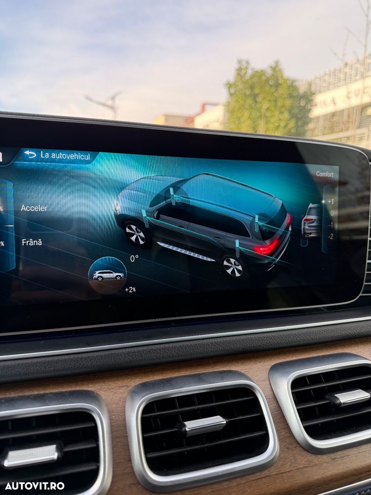 Mercedes-Benz GLS - 26