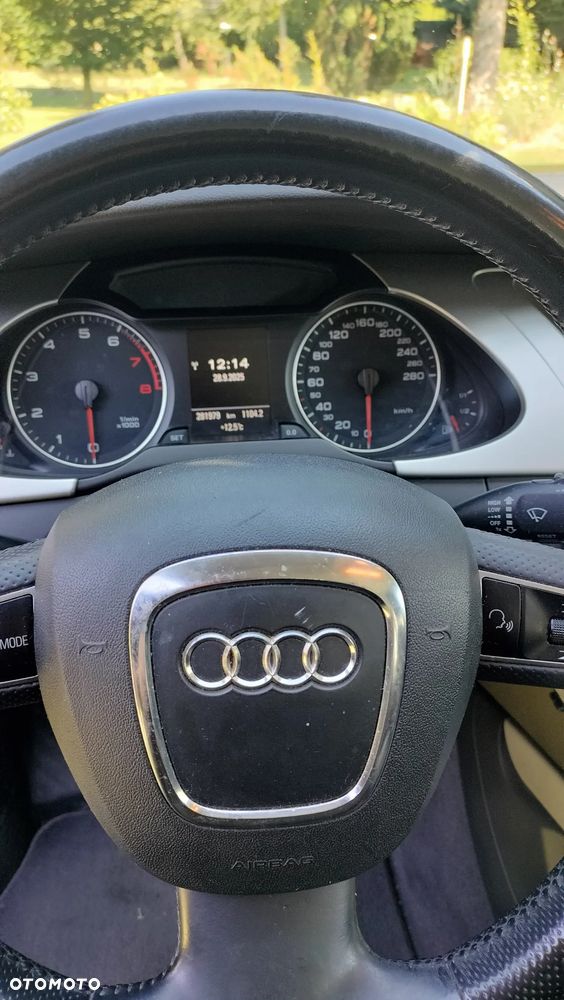 Audi A4 - 12
