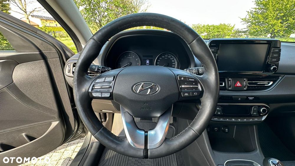 Hyundai i30 1.5 T-GDI 48V Executive - 23
