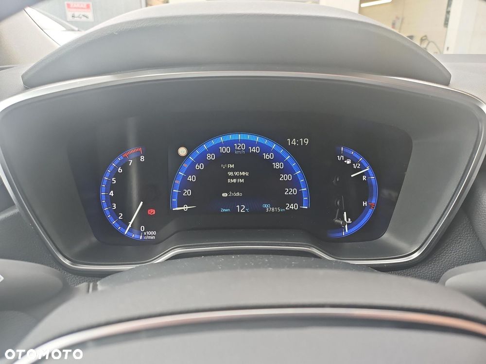 Toyota Corolla - 12