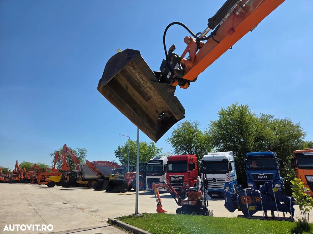Hitachi ZX33U-6, 3,7 tone, 2023, 342ore, CUPLA RAPIDA HIDRAULICA+2 cupe SAPARE+CUPA TALUZ INCLINABILA, 2 circuite hidr pe brate, aer conditionat, LAMA NIVELARE, adanc sapare 3,5m, latime 1,55m, ridica 2,8t, posibil leasing 4 ani-PROMOTIE 41.900  EUR+Tva - 18