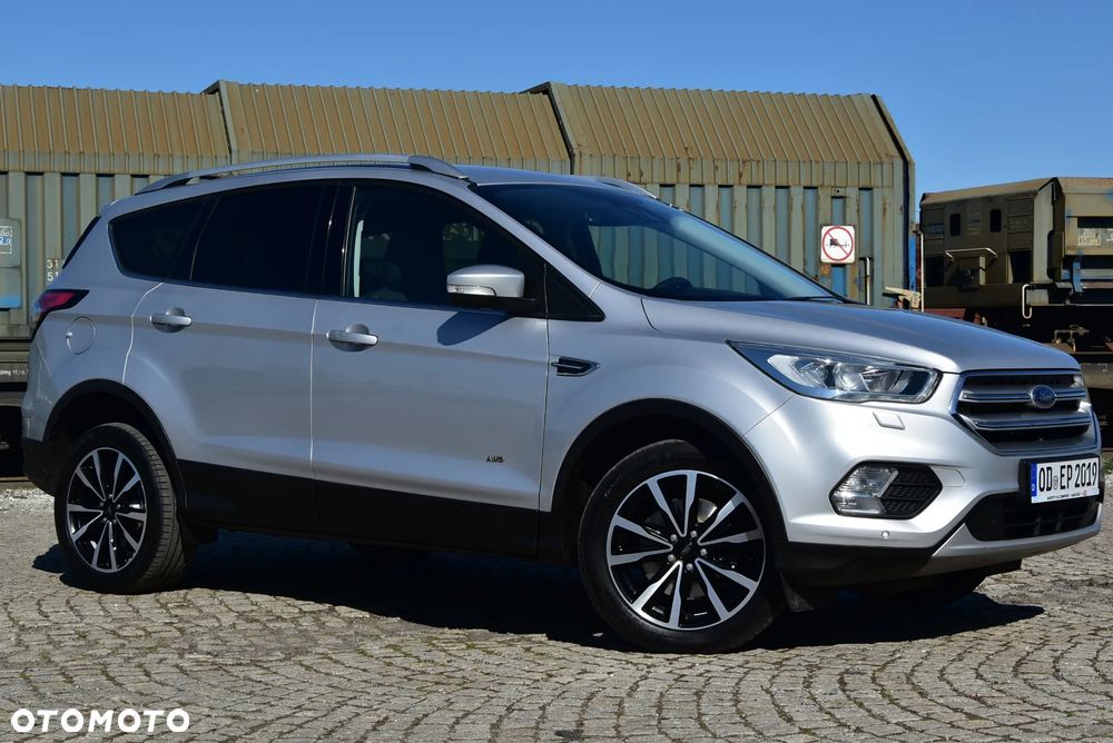 Ford Kuga 1.5 EcoBoost 4x4 Titanium - 31