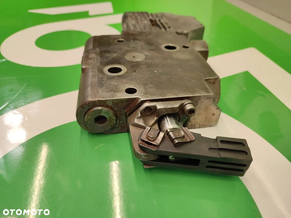 Sekcja rozdzielacza 0521610563 Bosch G916961022014 Fendt 716 Vario - 11