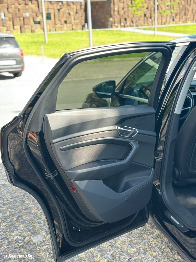 Audi e-tron Sportback 50 quattro S line - 23