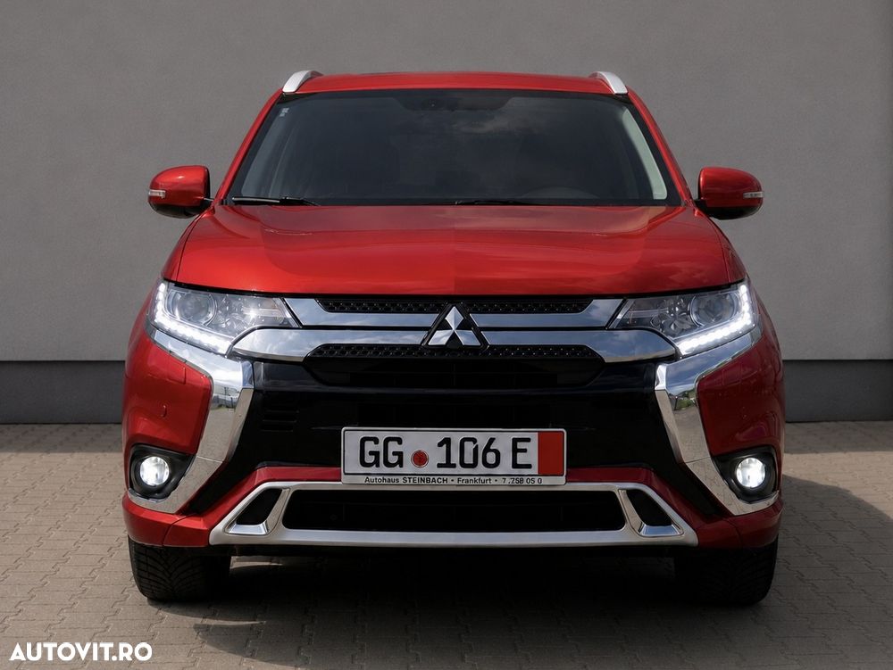Mitsubishi Outlander - 16