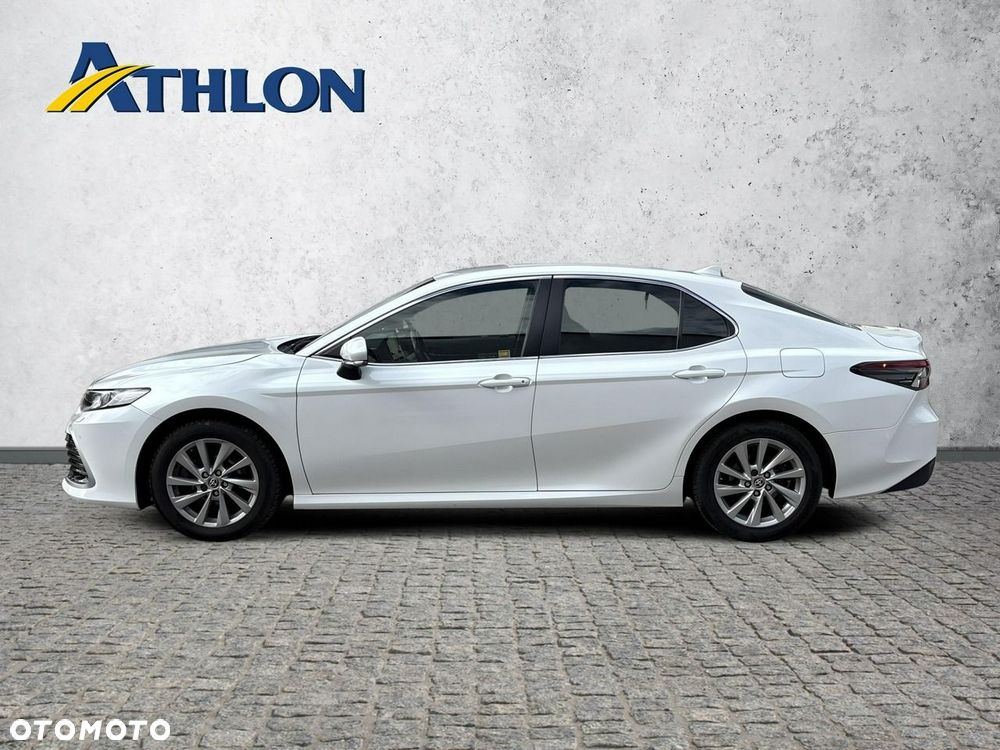 Toyota Camry 2.5 Hybrid Comfort CVT - 2