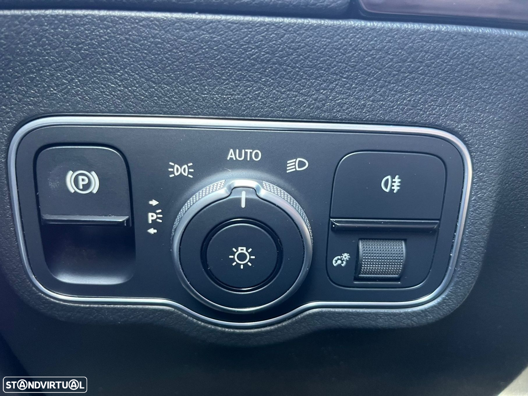 Mercedes-Benz B 180 d 8G-DCT Style - 44