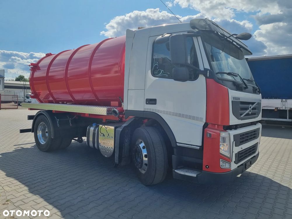 Volvo FM 330 - 2