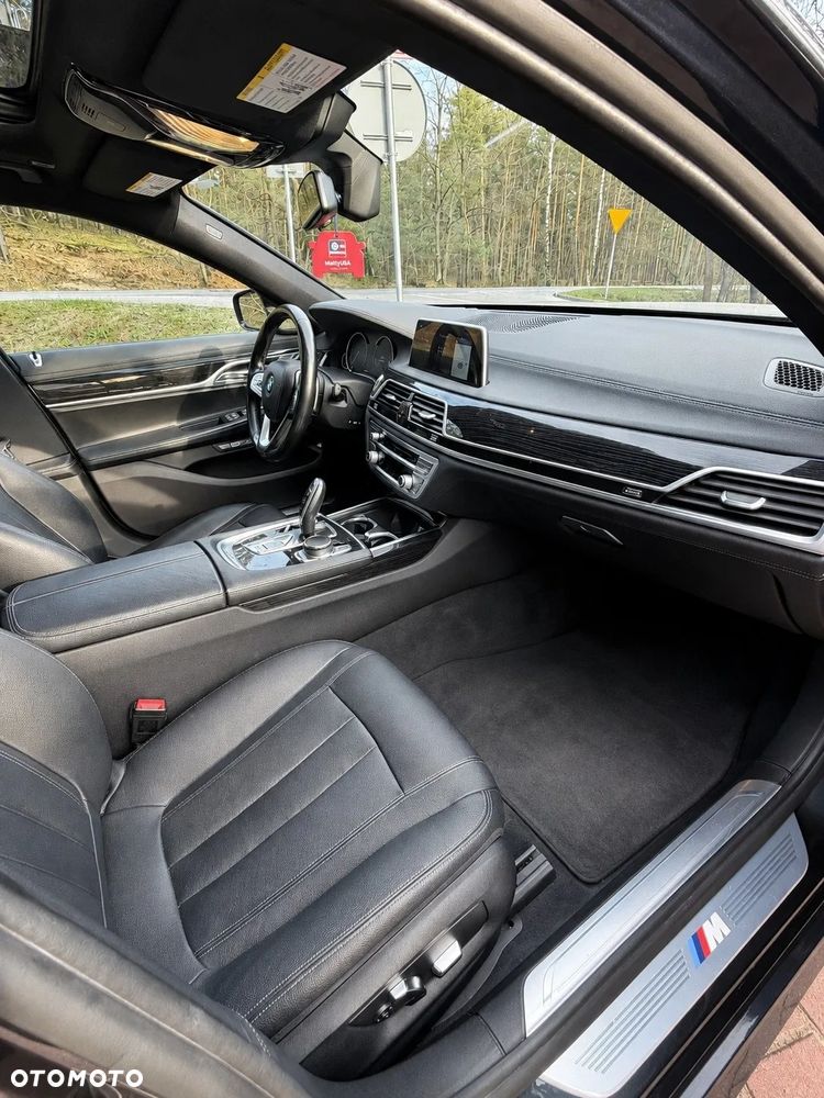 BMW Seria 7 740Li - 7