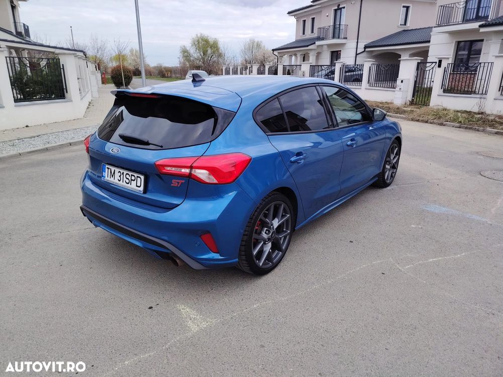 Ford Focus - 3