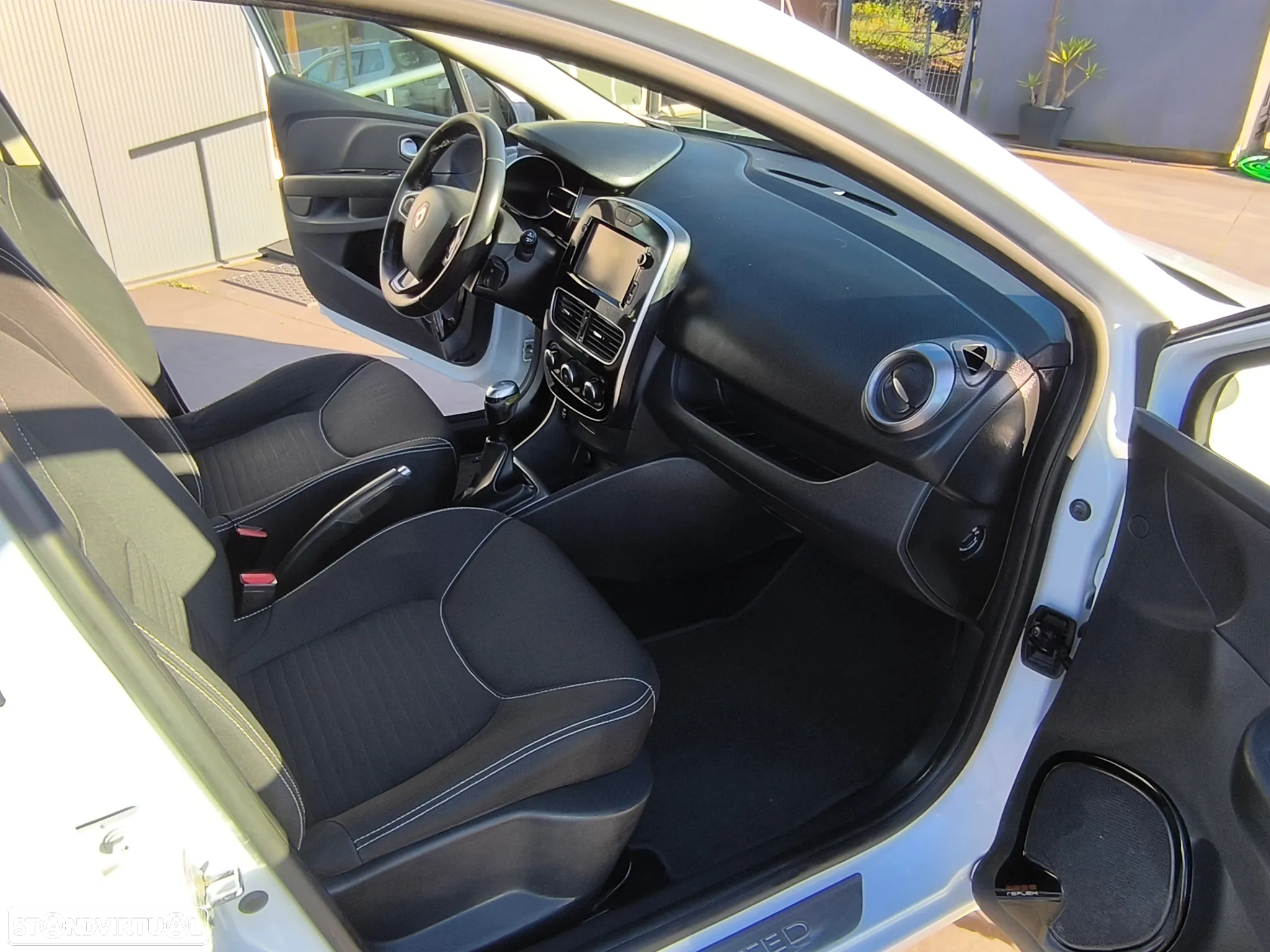 Renault Clio 0.9 TCe Limited Edition - 9