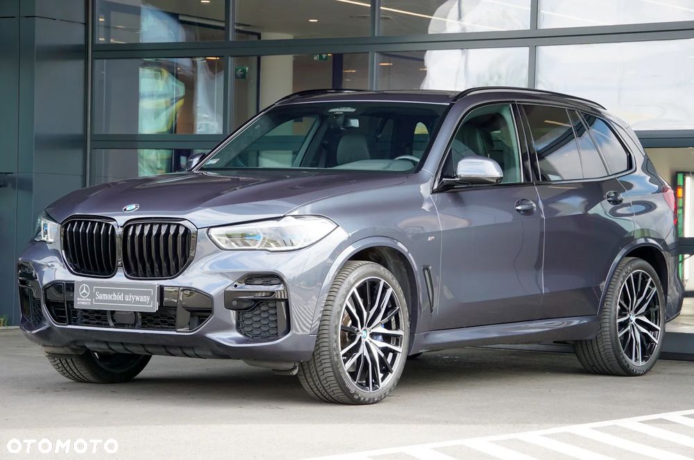 BMW X5 M M50i - 3