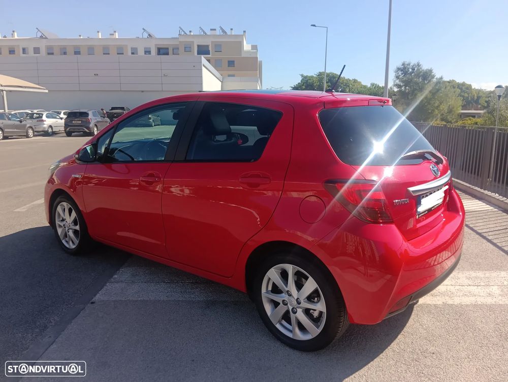 Toyota Yaris 1.5 HSD Comfort +P.Style+P.Techno - 20