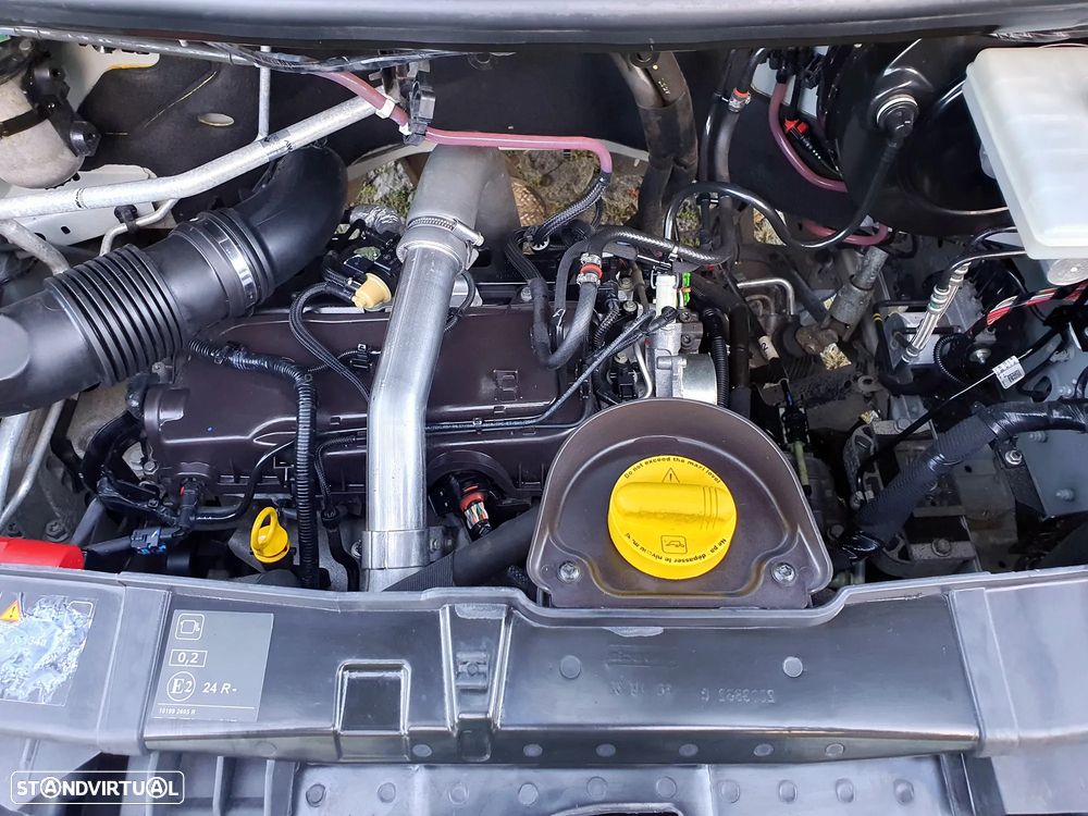 Renault Master III Fase II 2.3 dCi L2H3 3.5T - 33