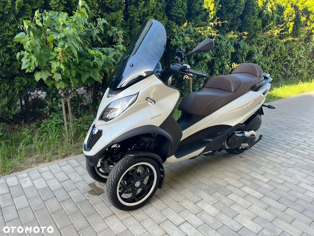 Piaggio MP-3 - 1