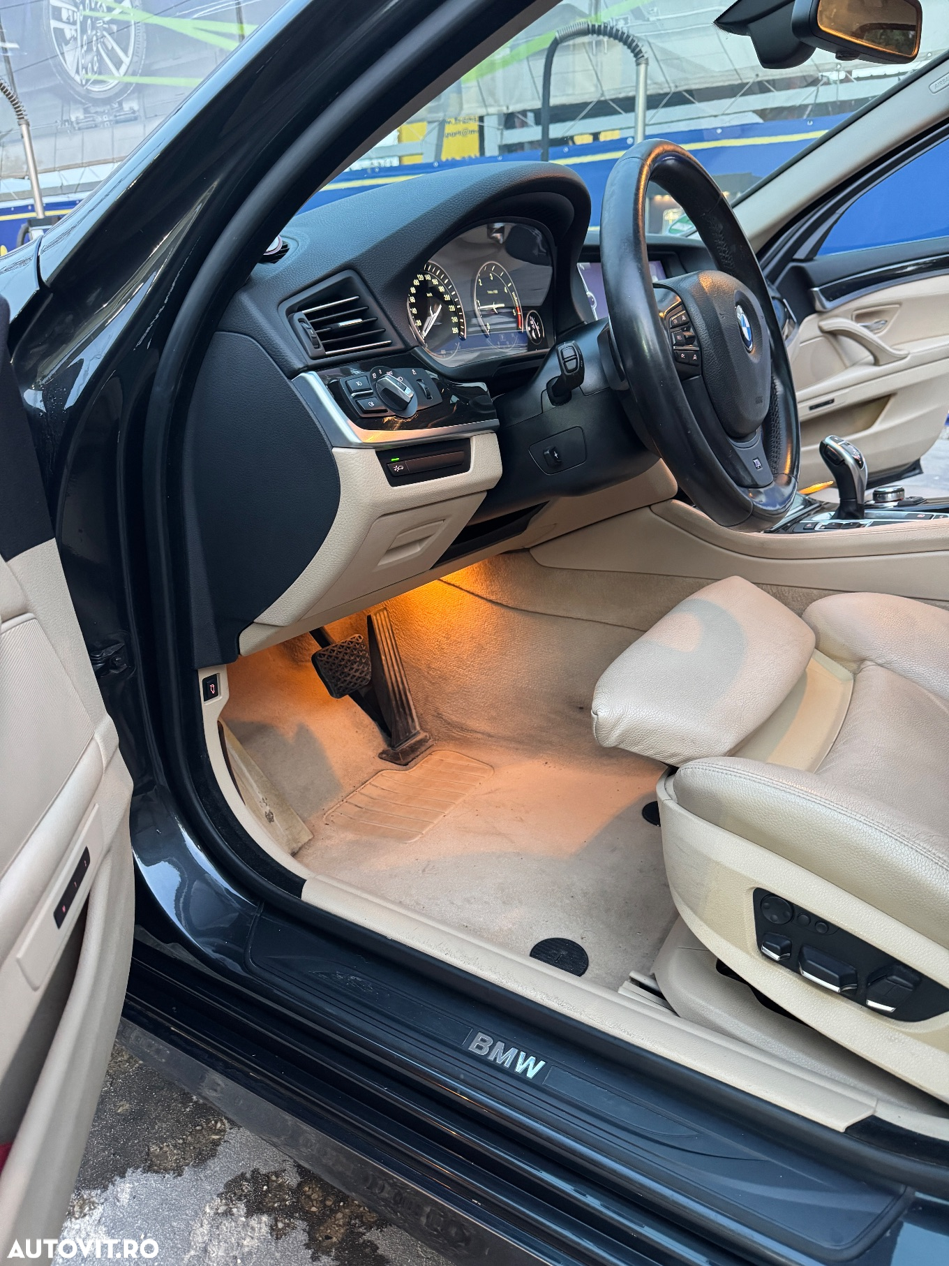 BMW Seria 5 520d Touring Aut. - 26