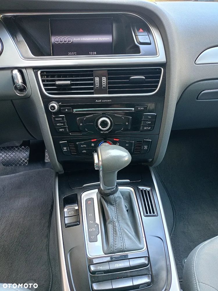 Audi A4 Limousine 2.0 TDI DPF multitronic Ambiente - 10