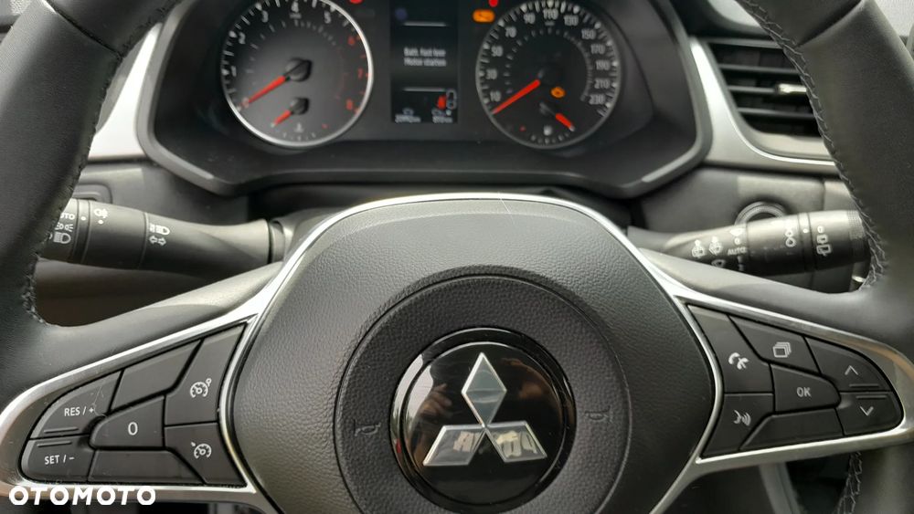 Mitsubishi ASX - 10