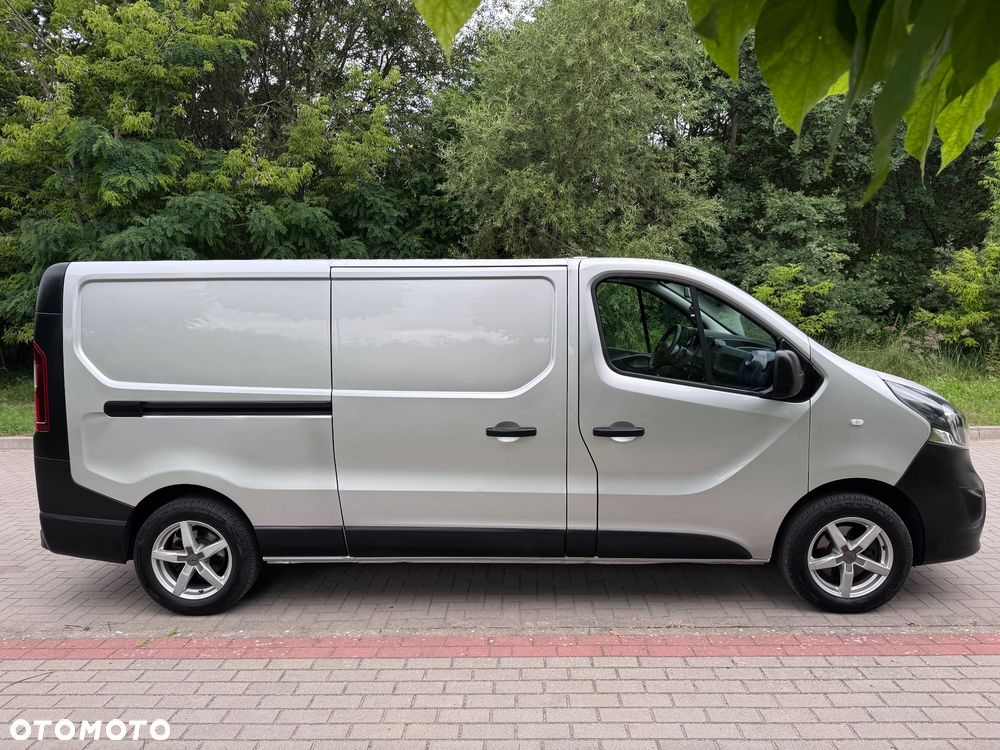 Opel Vivaro - 10