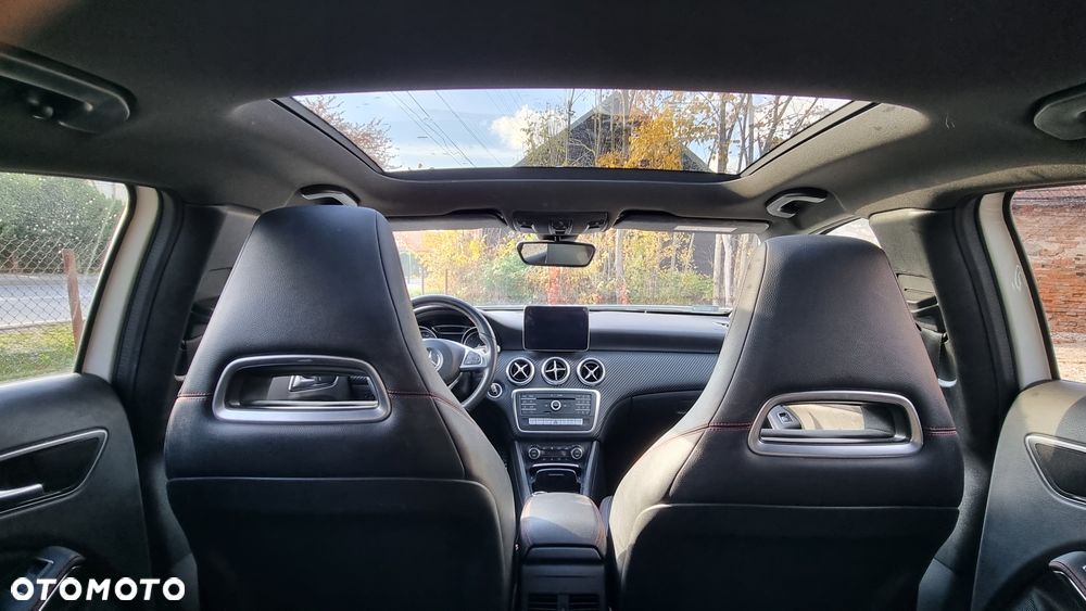 Mercedes-Benz Klasa A 180 7G-DCT AMG Line - 20