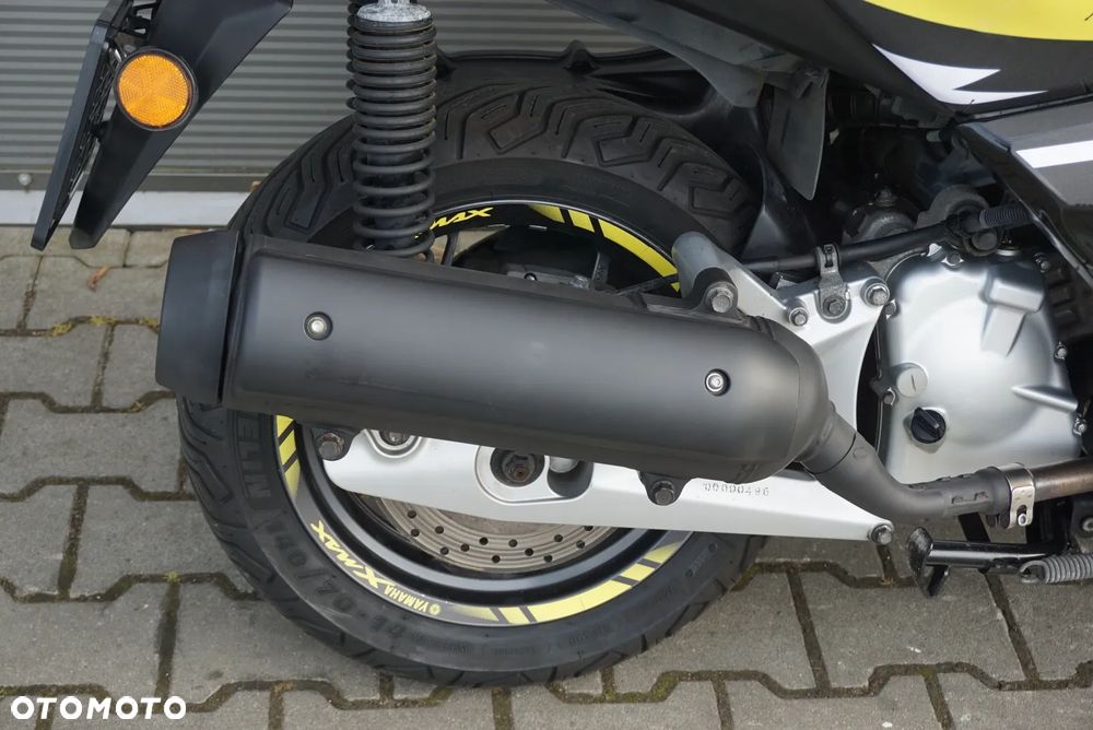 Yamaha X-max - 9