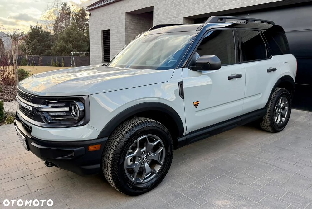 Ford Bronco - 26