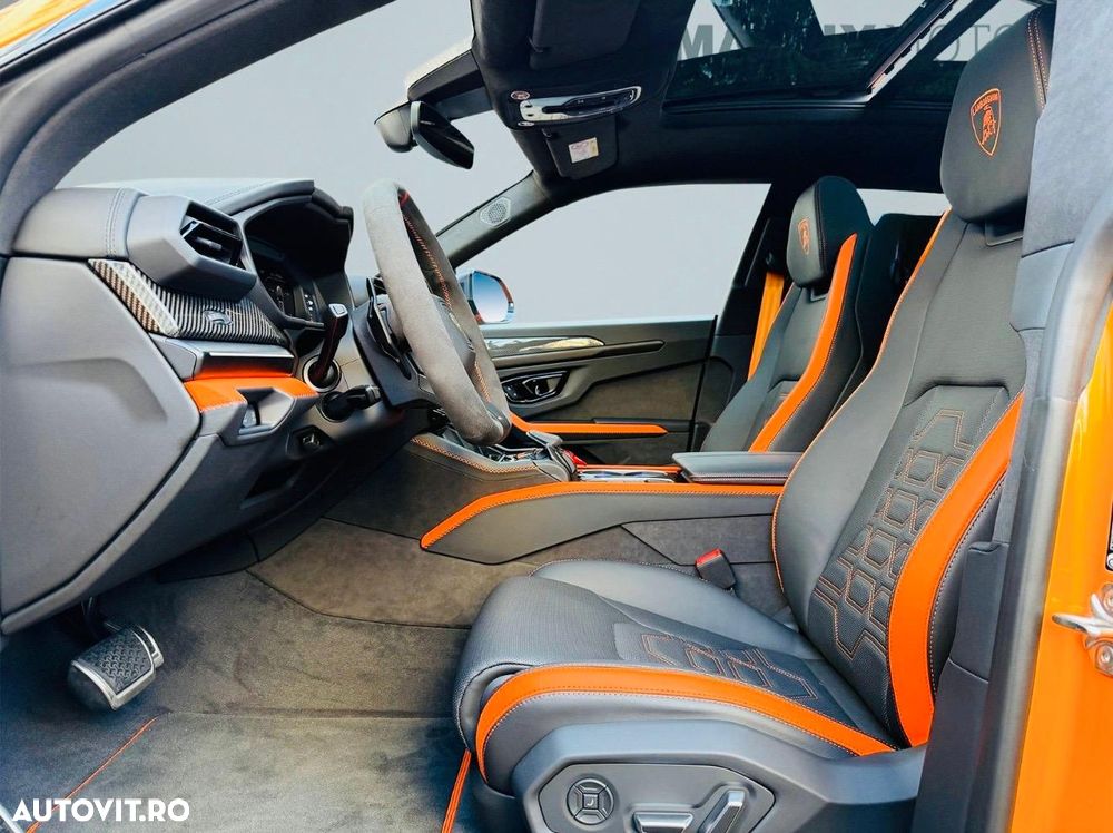Lamborghini URUS - 10