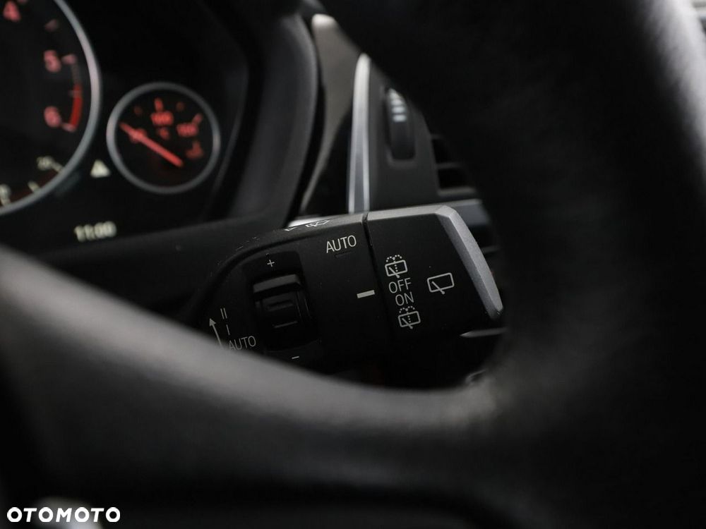 BMW Seria 3 320d Advantage - 32