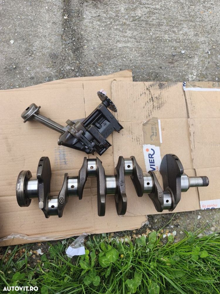 Vibrochen pistoane pompă de ulei 1.6 16v Renault Megane 2 - 3