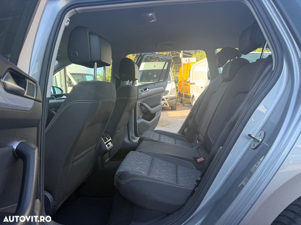 Volkswagen Passat 2.0 TDI DSG (BlueMotion Technology) Comfortline - 28