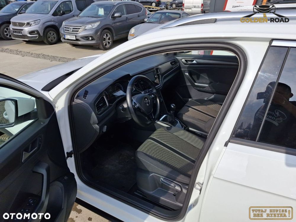 Volkswagen T-Roc - 10