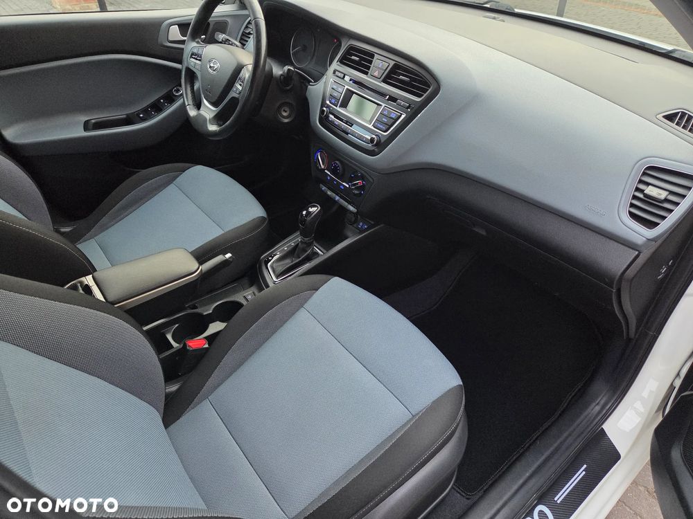 Hyundai i20 1.4 - 11