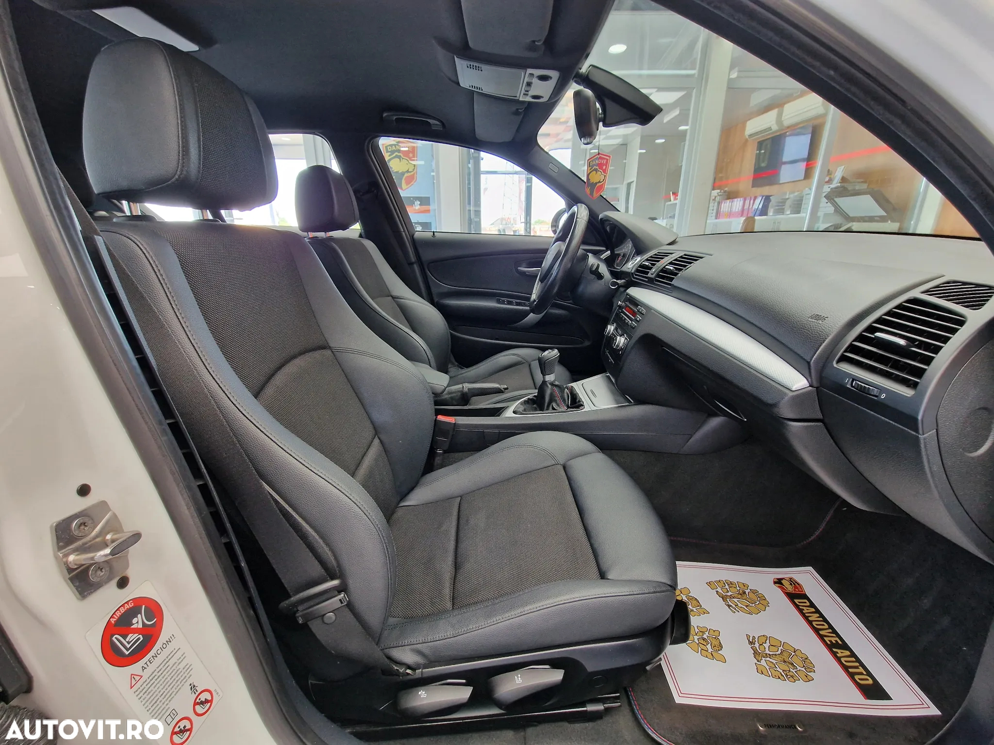 BMW Seria 1 118d - 14