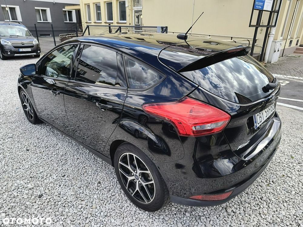 Ford Focus - 8