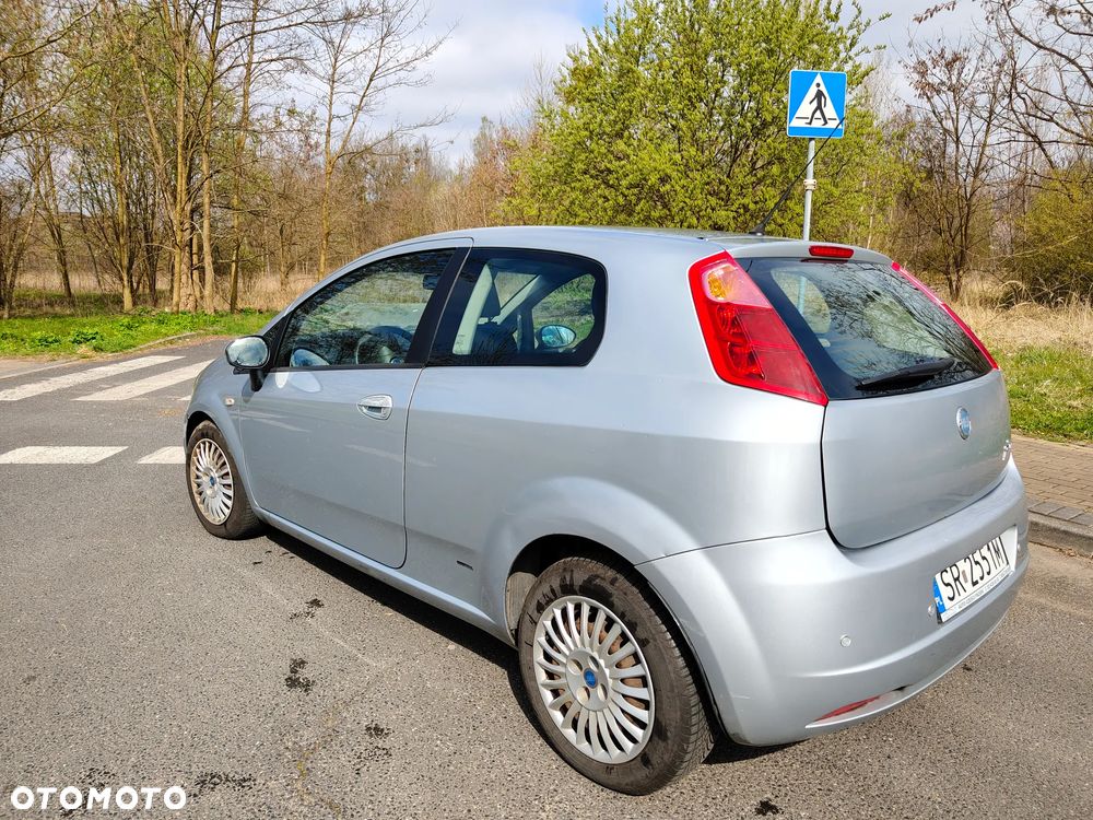 Fiat Grande Punto - 2
