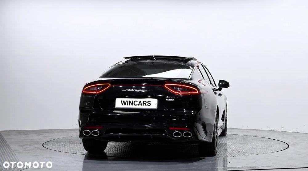 Kia Stinger - 5