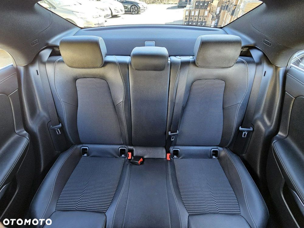 Mercedes-Benz CLA - 15