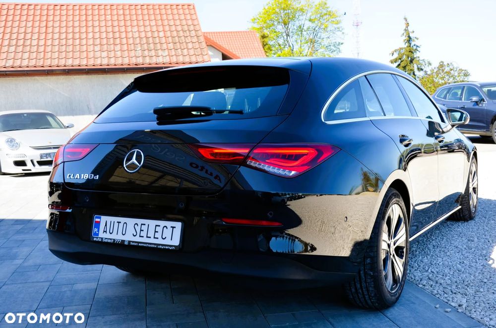 Mercedes-Benz CLA 180 d - 12