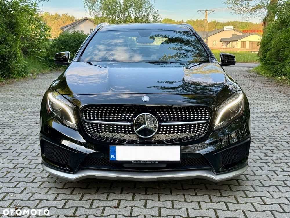Mercedes-Benz GLA 45 AMG 4-Matic - 10