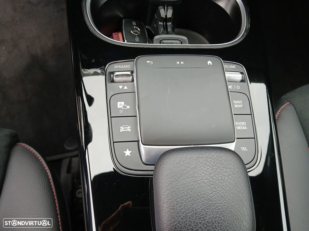 Mercedes-Benz A 250 e 8G-DCT AMG Line - 17