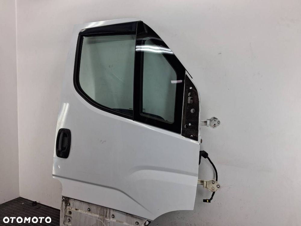 DRZWI PRZÓD PRAWE IVECO DAILY VI 2019 KOMPLETNE - 3
