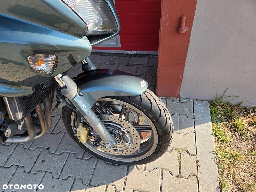 Honda CBF - 10