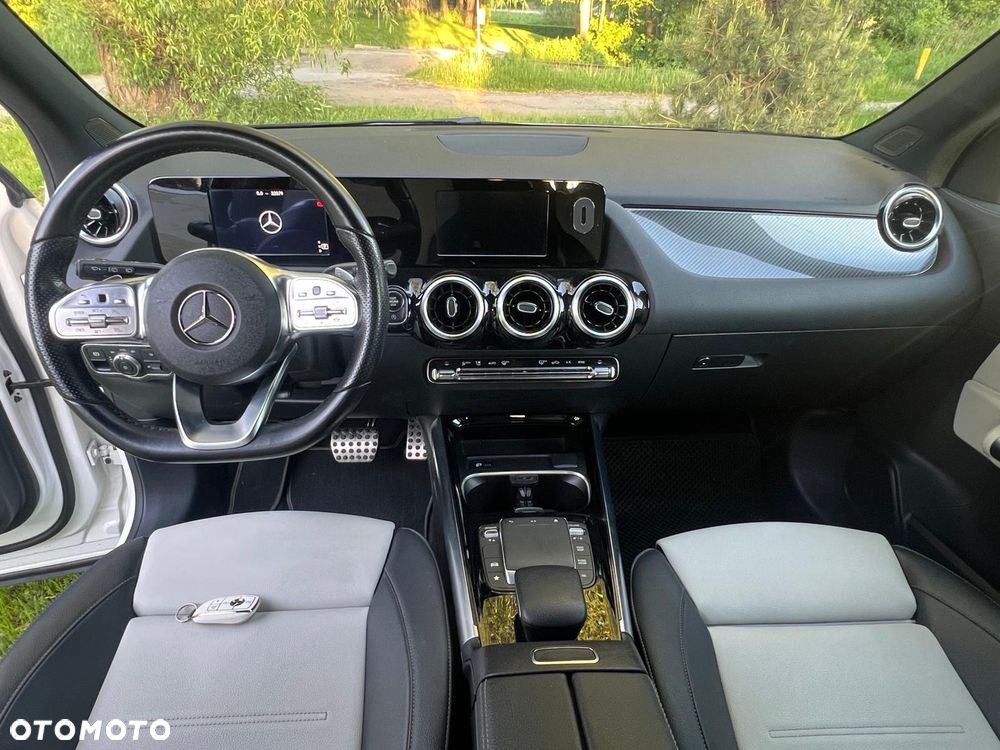 Mercedes-Benz GLA 250 4-Matic - 13